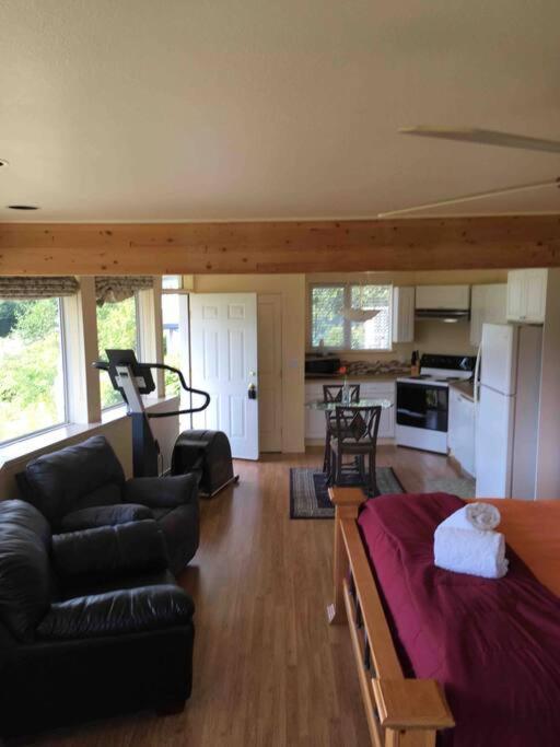 Kelli Creek Cottage - Reduced Price On Tours จูโน ห้อง รูปภาพ